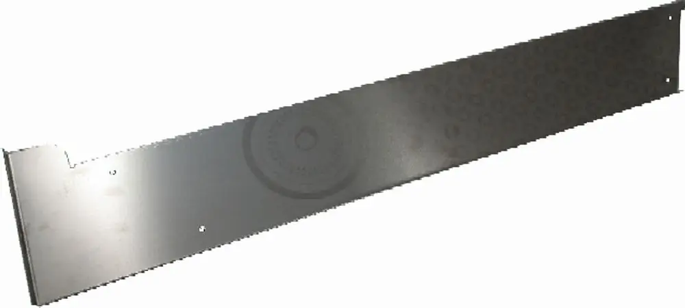Lange, flache Schottwand aus Metall mit einer perforierten Oberfläche, geeignet zur Montage in einem System von Wolf.